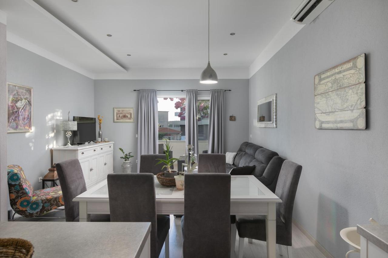 Apartmani Dijana Podgora Exterior photo