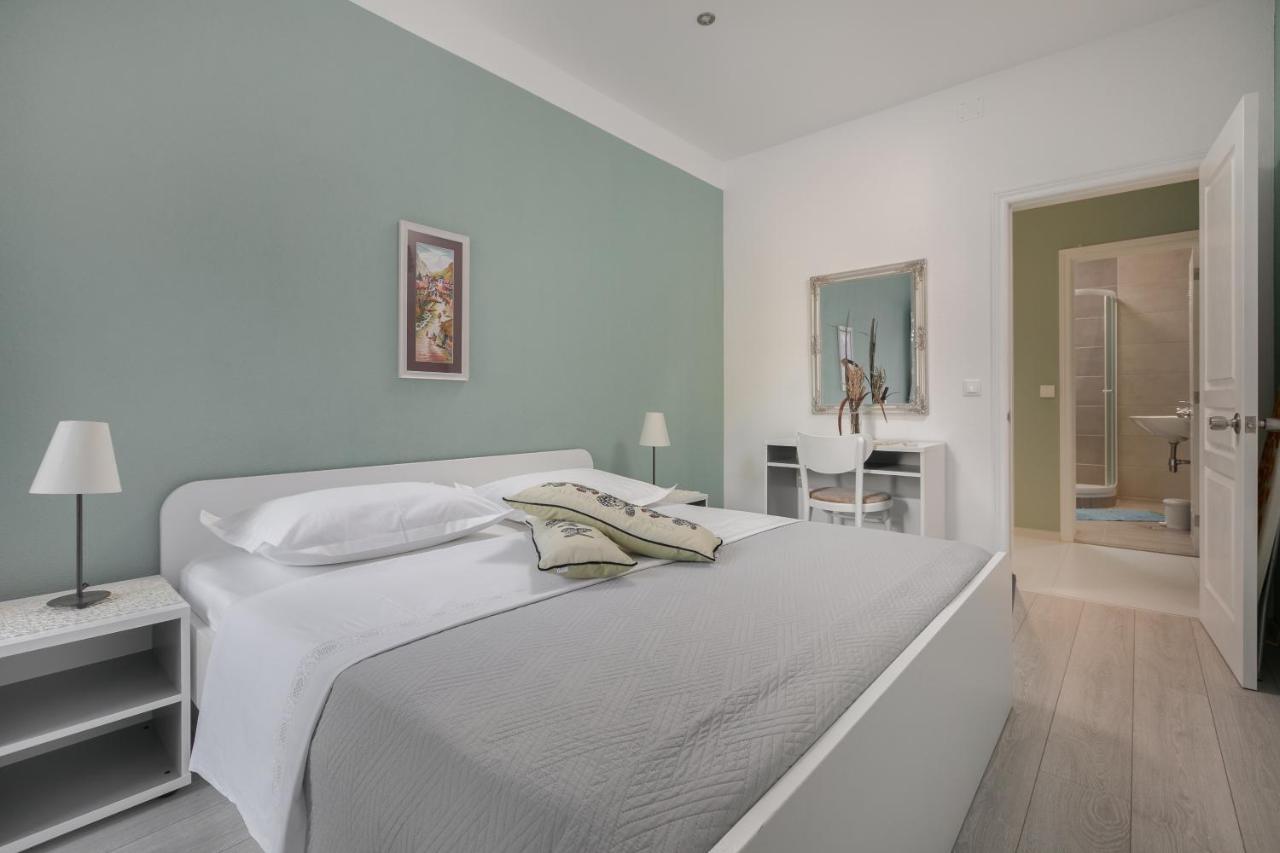 Apartmani Dijana Podgora Exterior photo