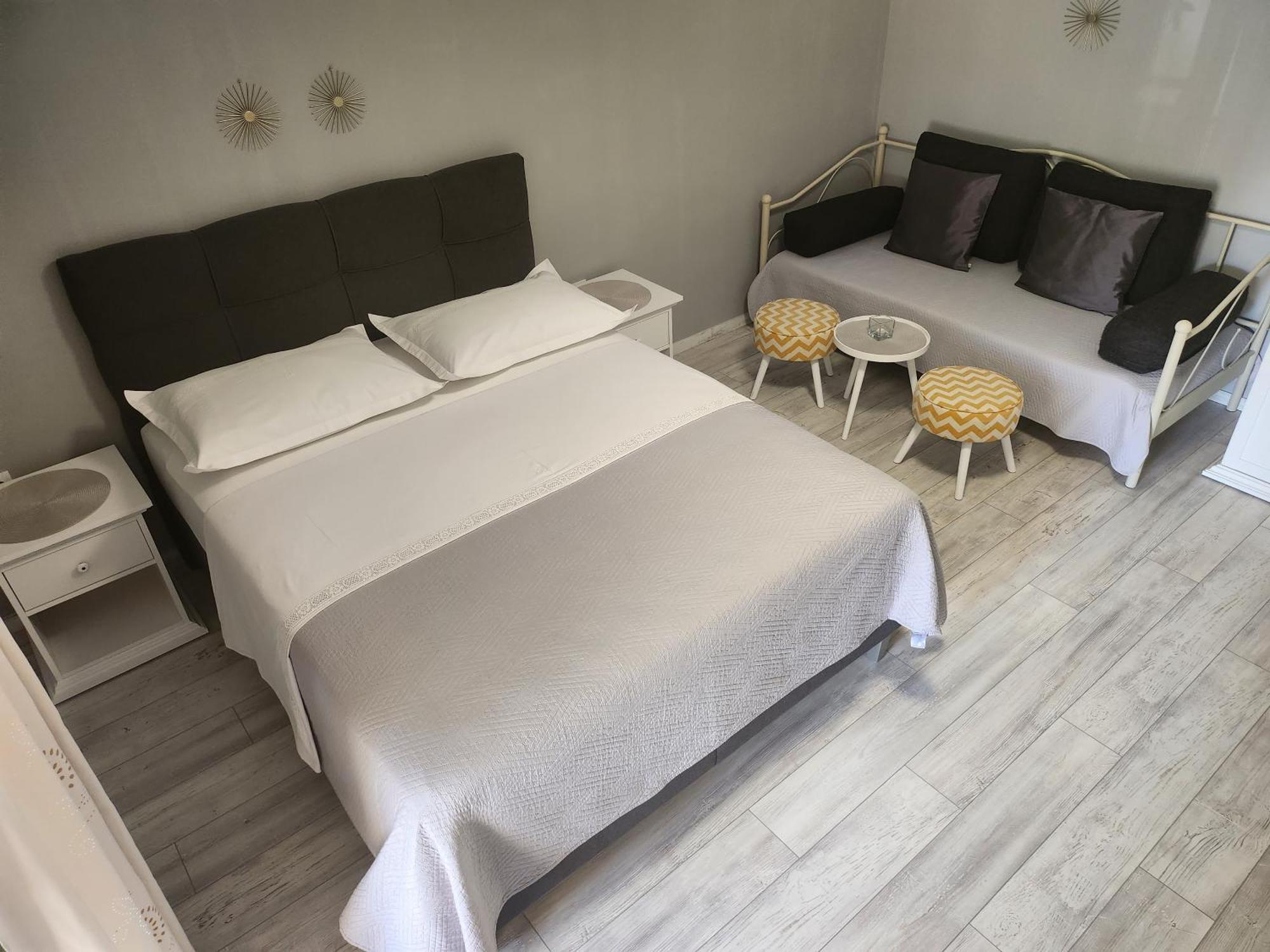 Apartmani Dijana Podgora Exterior photo